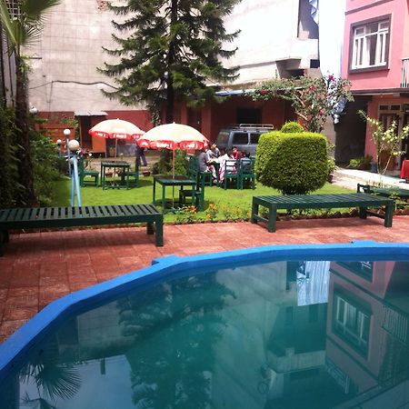 Acme Guest House Катманду Экстерьер фото