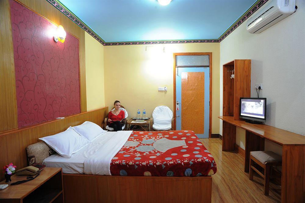 Acme Guest House Катманду Экстерьер фото