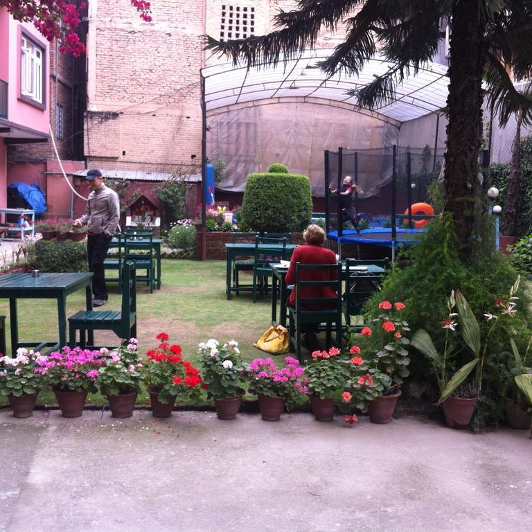 Acme Guest House Катманду Экстерьер фото