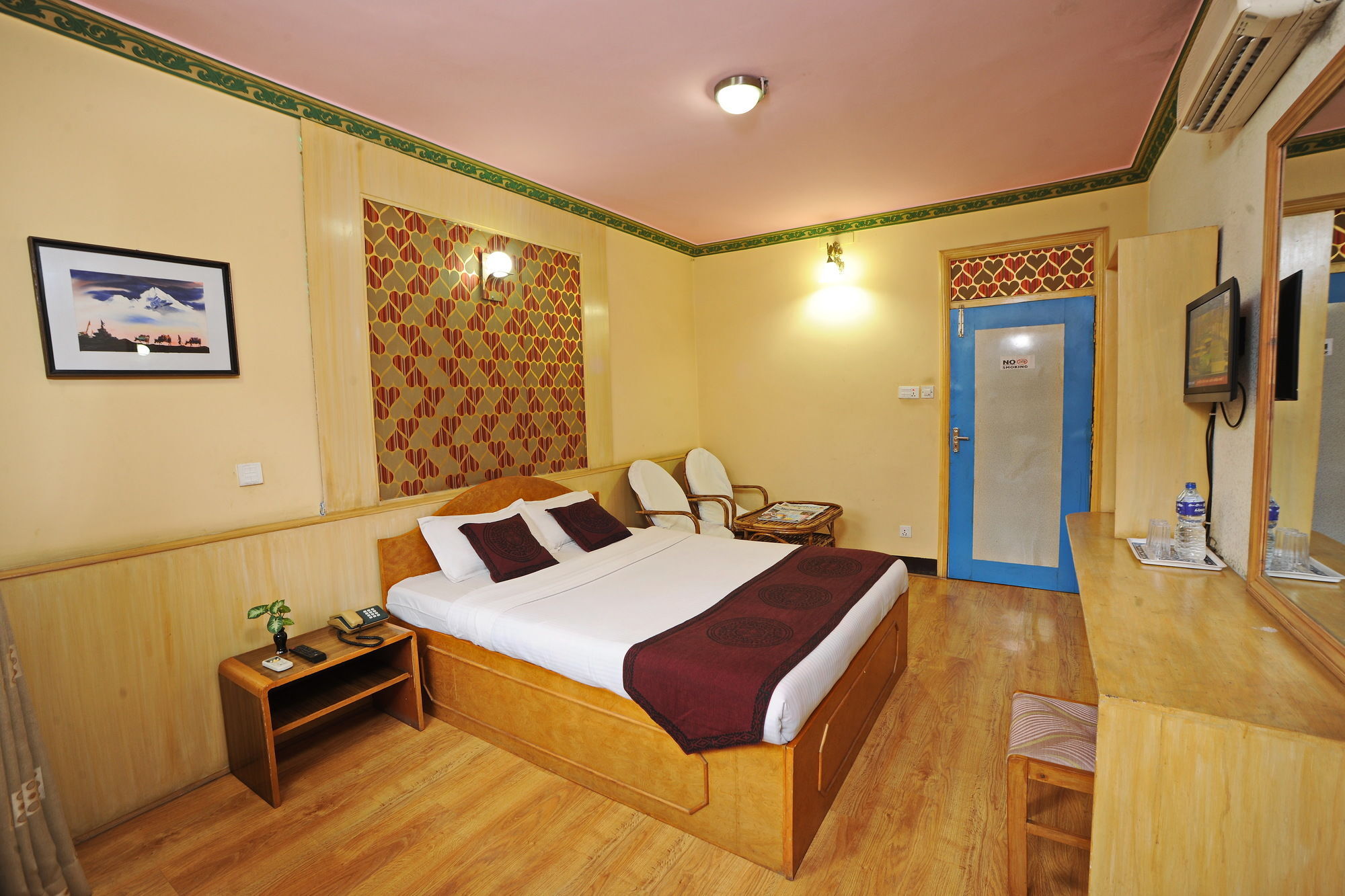 Acme Guest House Катманду Экстерьер фото