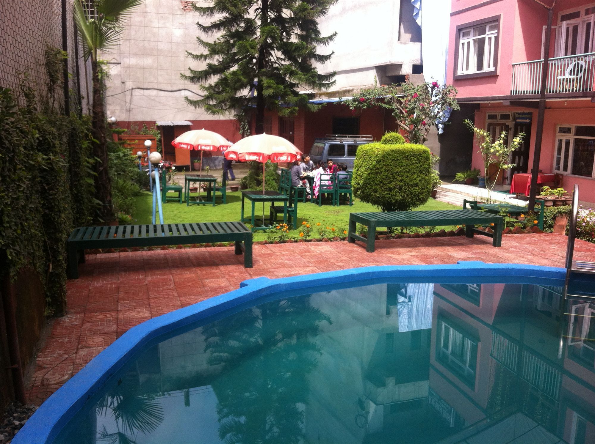 Acme Guest House Катманду Экстерьер фото