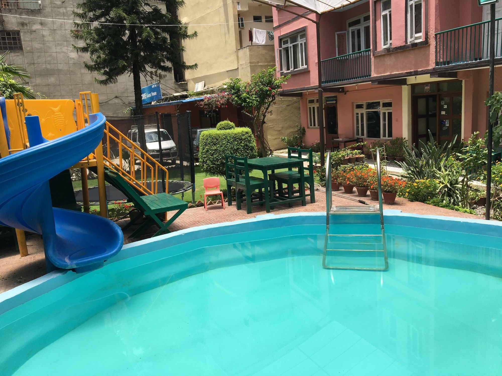 Acme Guest House Катманду Экстерьер фото