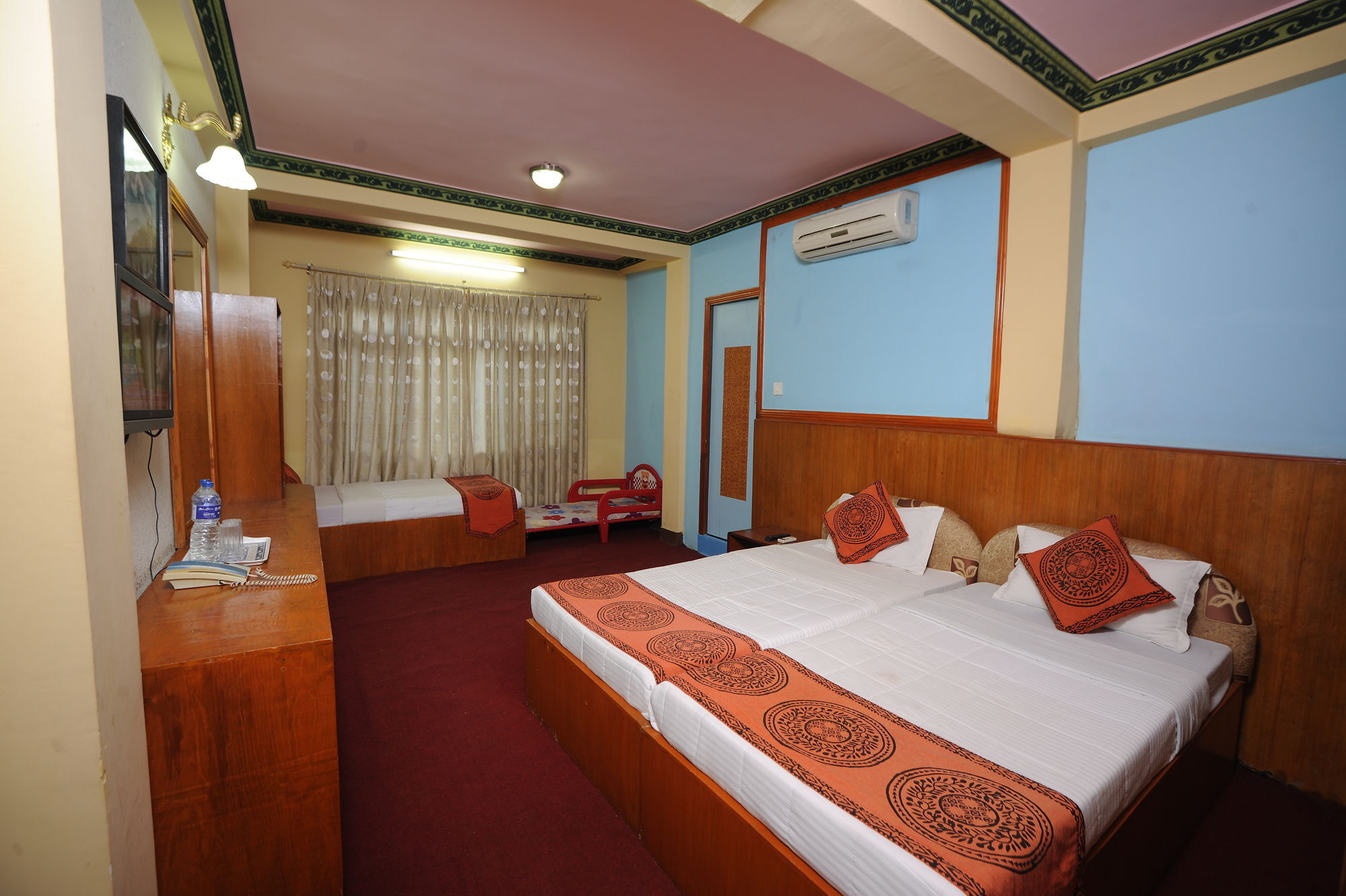 Acme Guest House Катманду Экстерьер фото