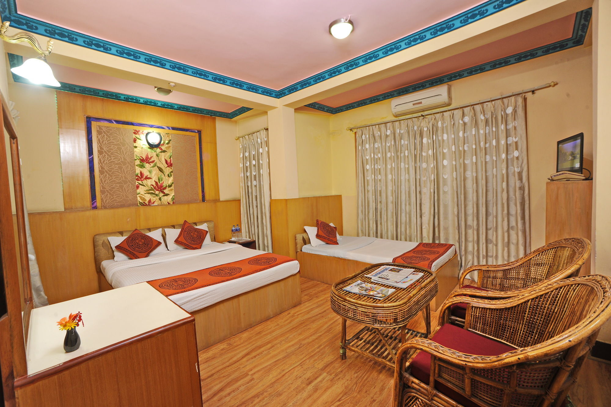 Acme Guest House Катманду Экстерьер фото
