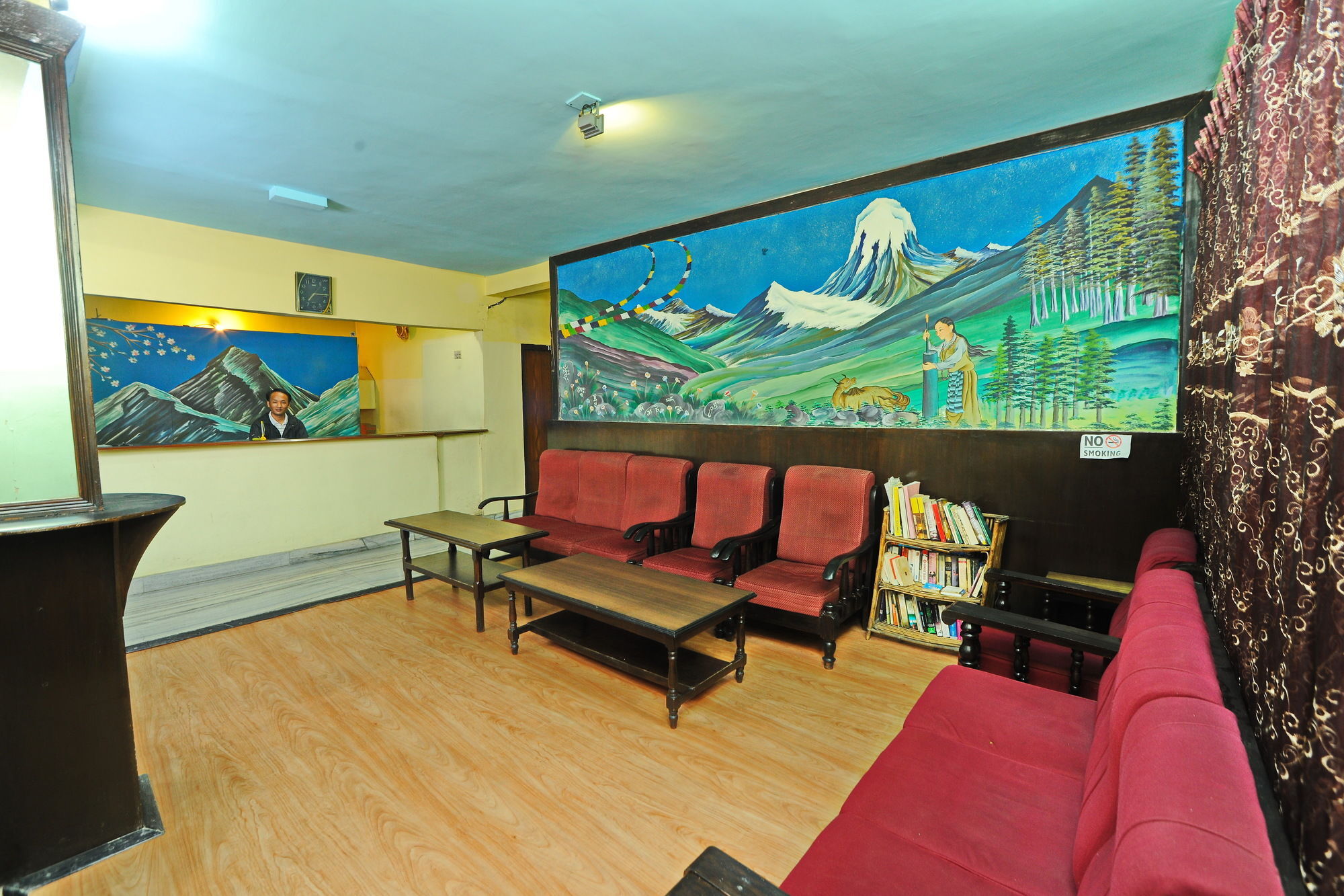 Acme Guest House Катманду Экстерьер фото