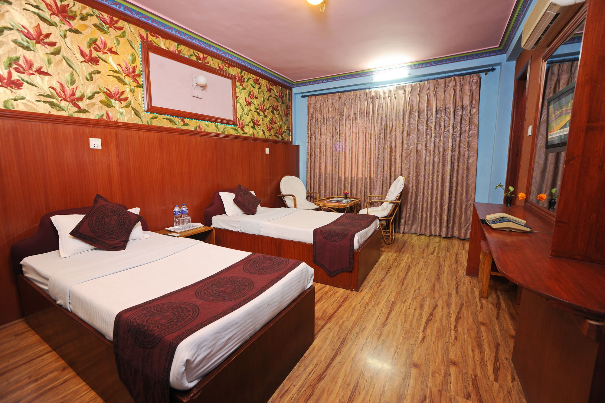 Acme Guest House Катманду Экстерьер фото